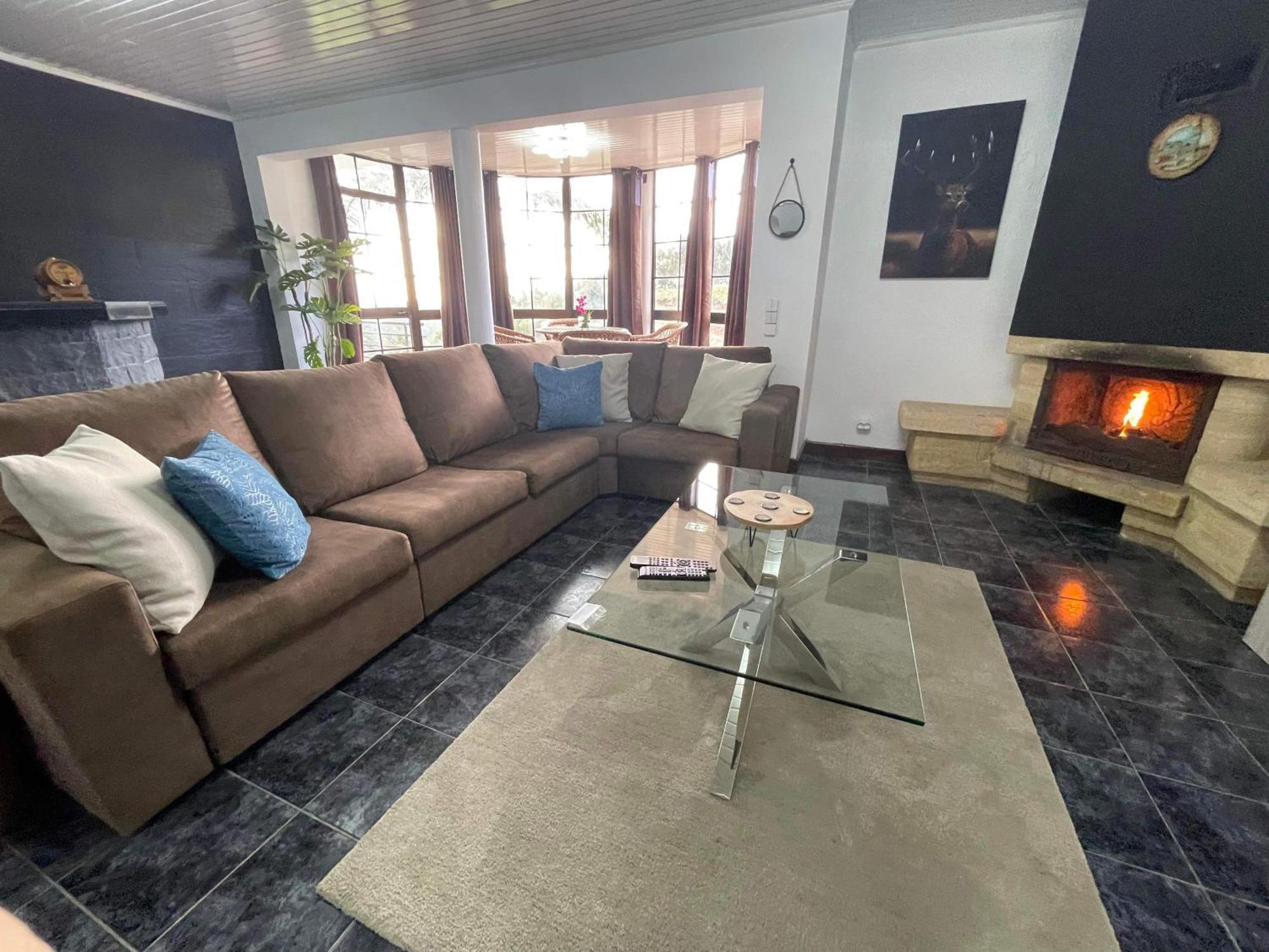 Hollywood Villa Campanario Luaran gambar